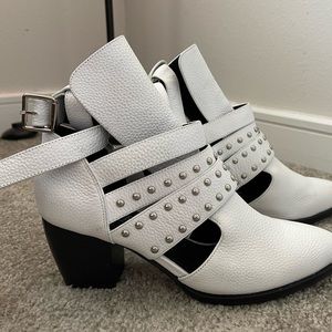 SOL SANA never worn booties